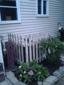 Picket Fence Hide AC